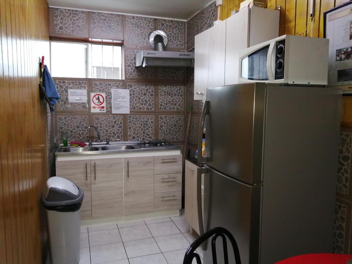 Hostal Copiapo Puerto Montt Buitenkant foto