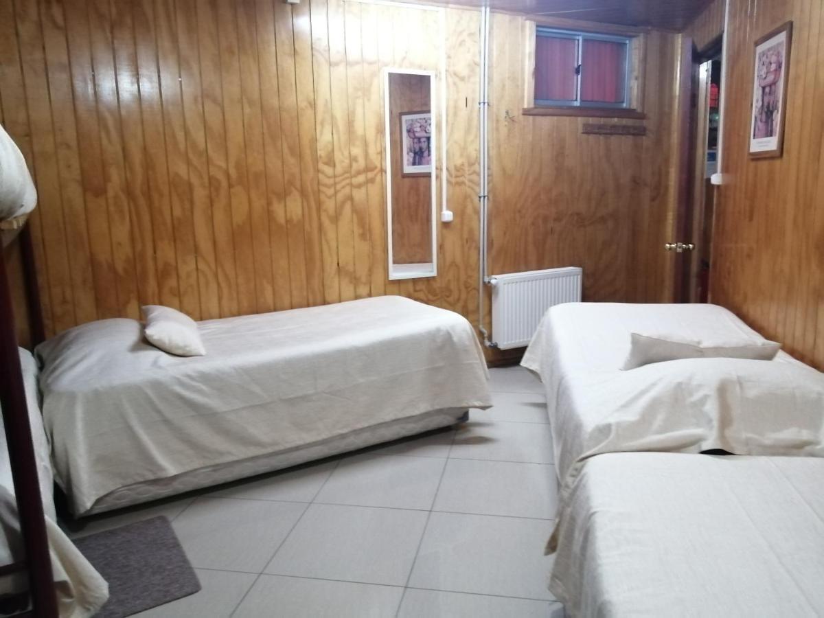 Hostal Copiapo Puerto Montt Buitenkant foto