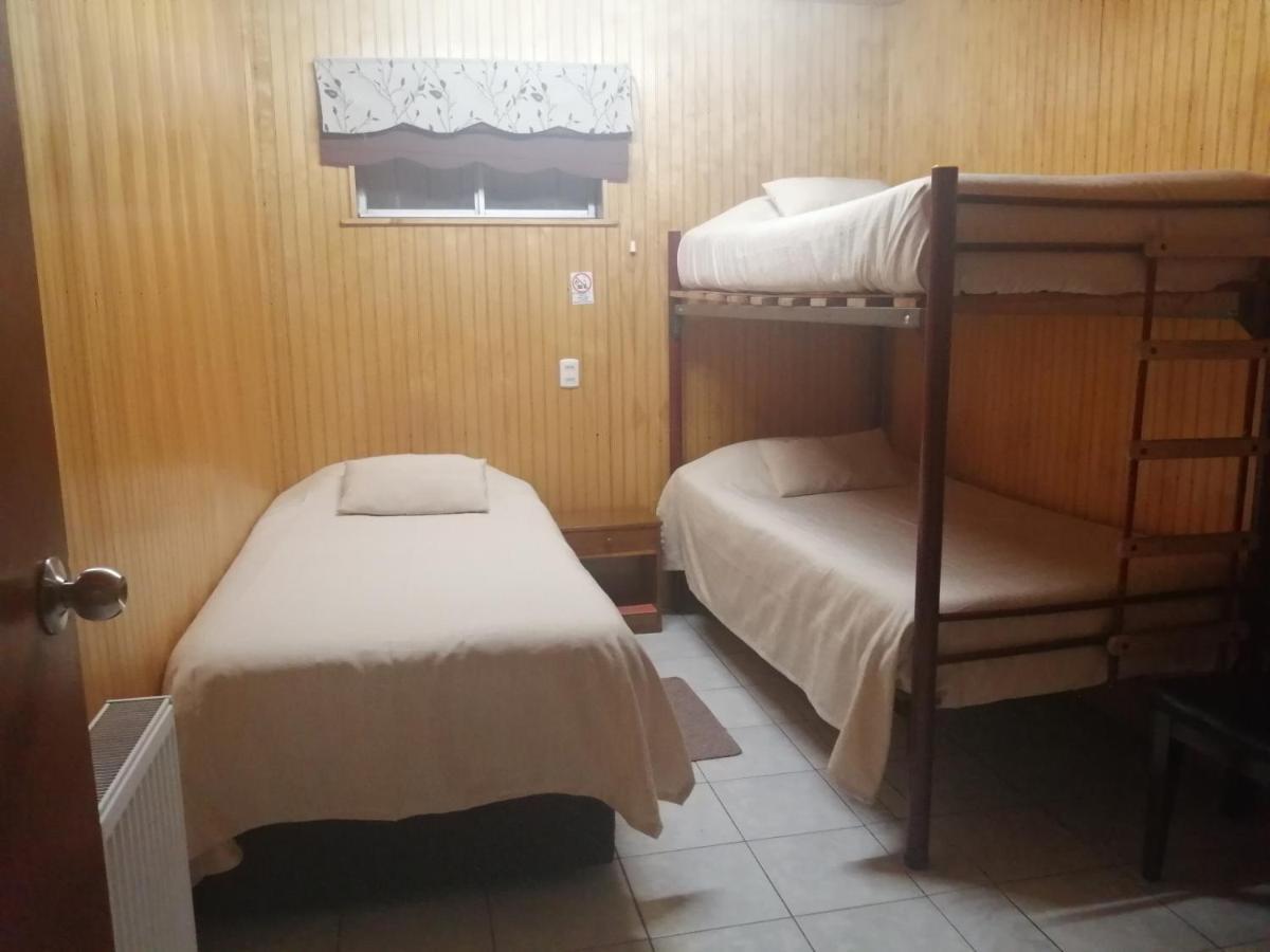 Hostal Copiapo Puerto Montt Buitenkant foto