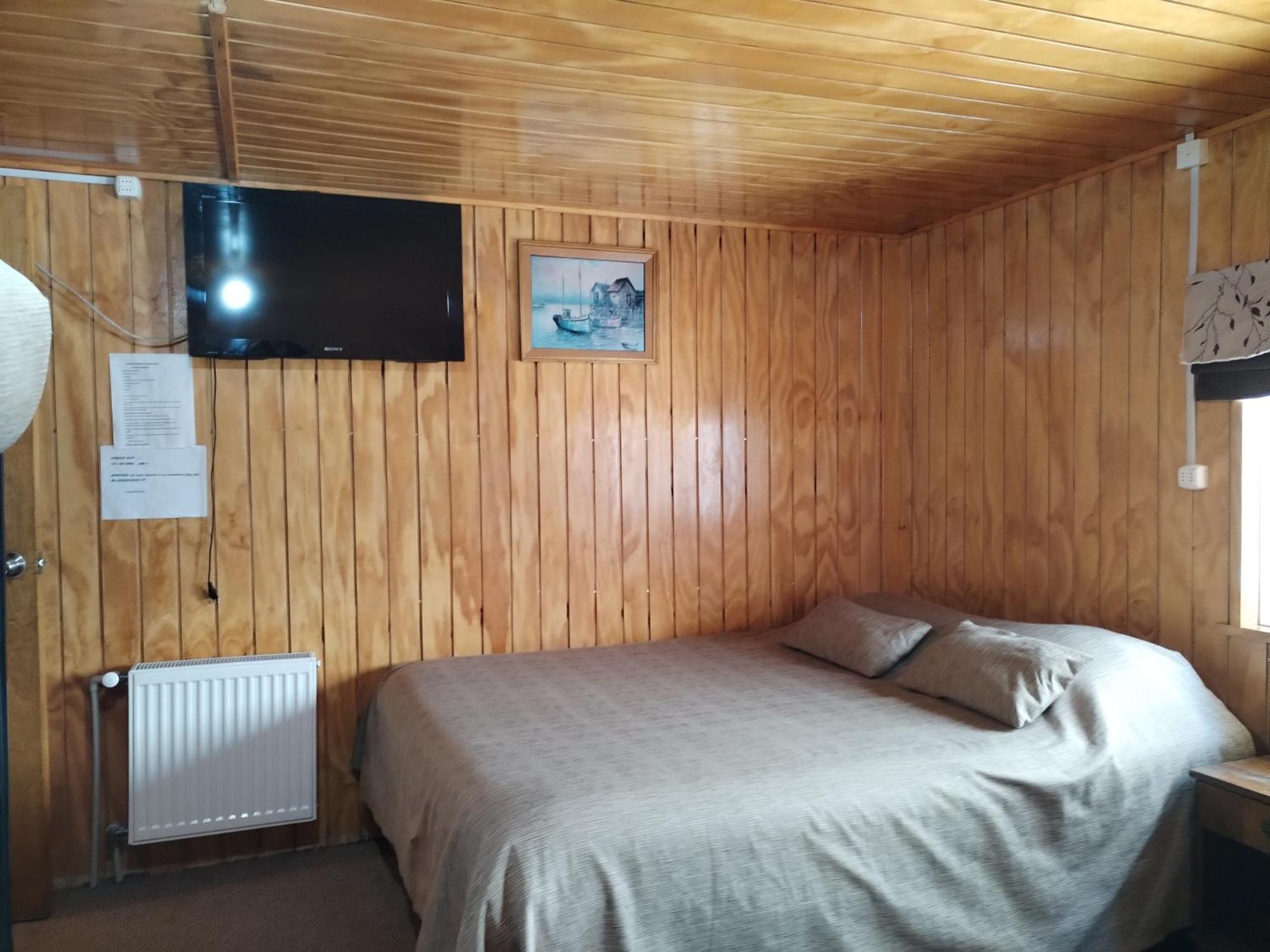 Hostal Copiapo Puerto Montt Buitenkant foto