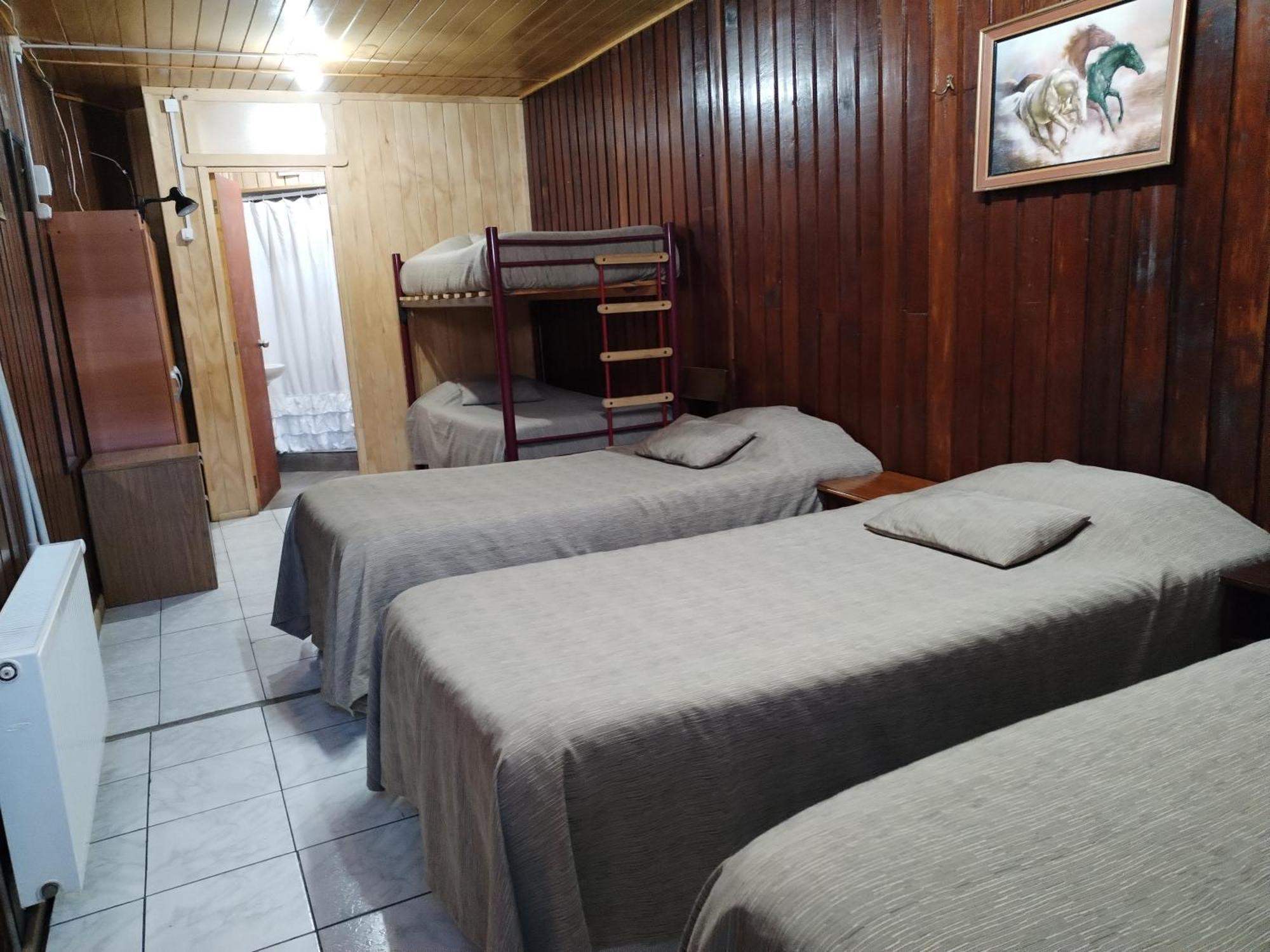Hostal Copiapo Puerto Montt Kamer foto