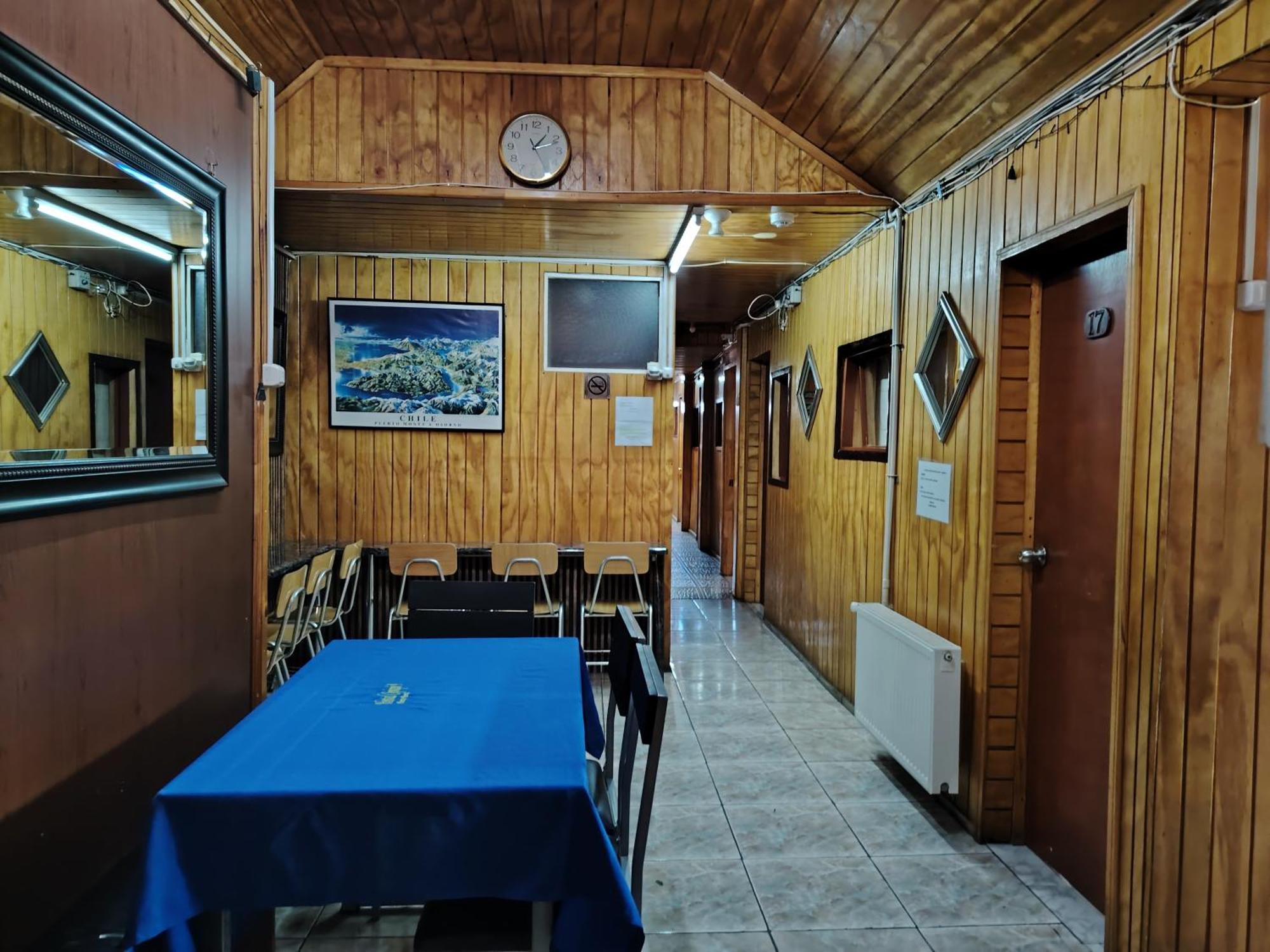 Hostal Copiapo Puerto Montt Buitenkant foto